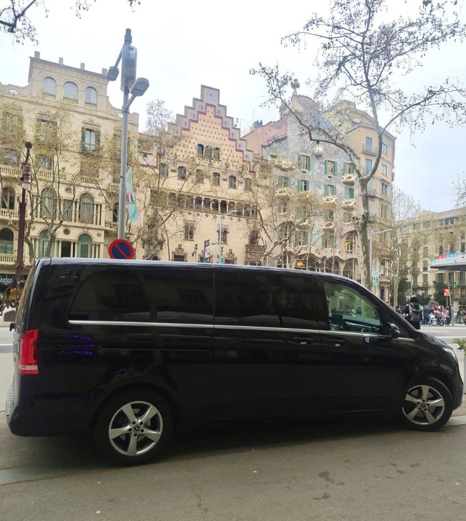 Tour Privado en Montserrat Private Tour in Montserrat